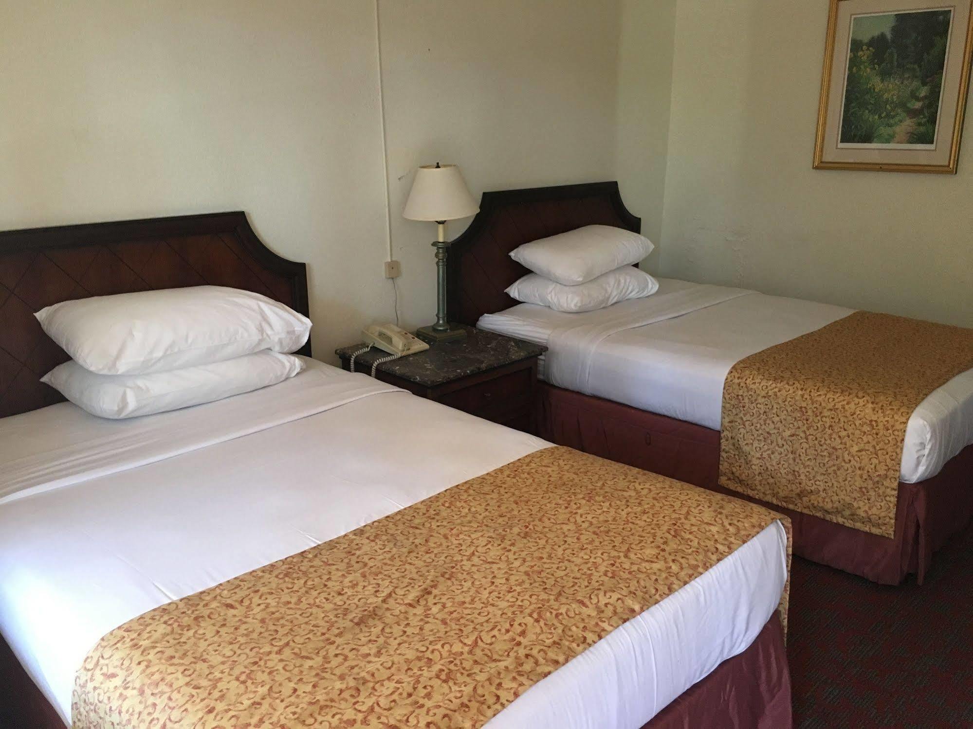 Waterford Inn Eksteriør billede