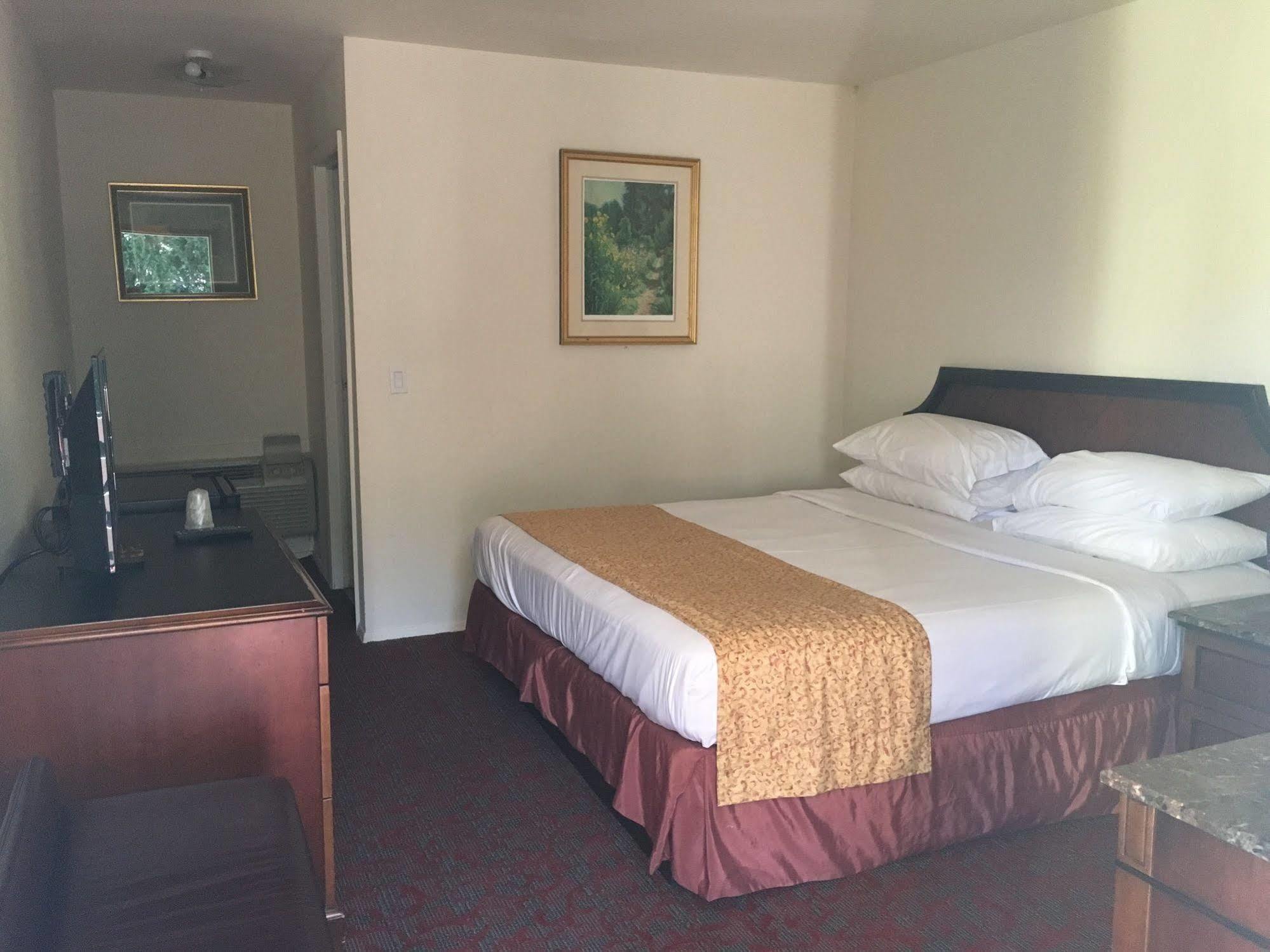 Waterford Inn Eksteriør billede